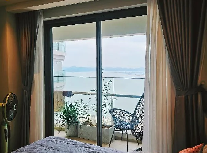 Căn hộ Citadines Seaview Duplex Hạ Long