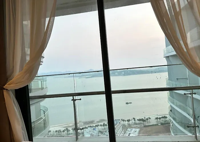 Citadines Seaview Duplex Căn hộ Hạ Long